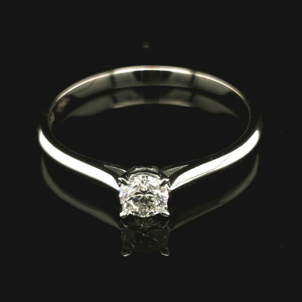 anillo-de-compromiso-con-diamante-central-0-24-ct-329