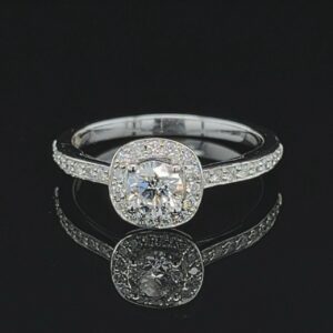 anillo-compromiso-con-diamante-central-0-41-ct-456