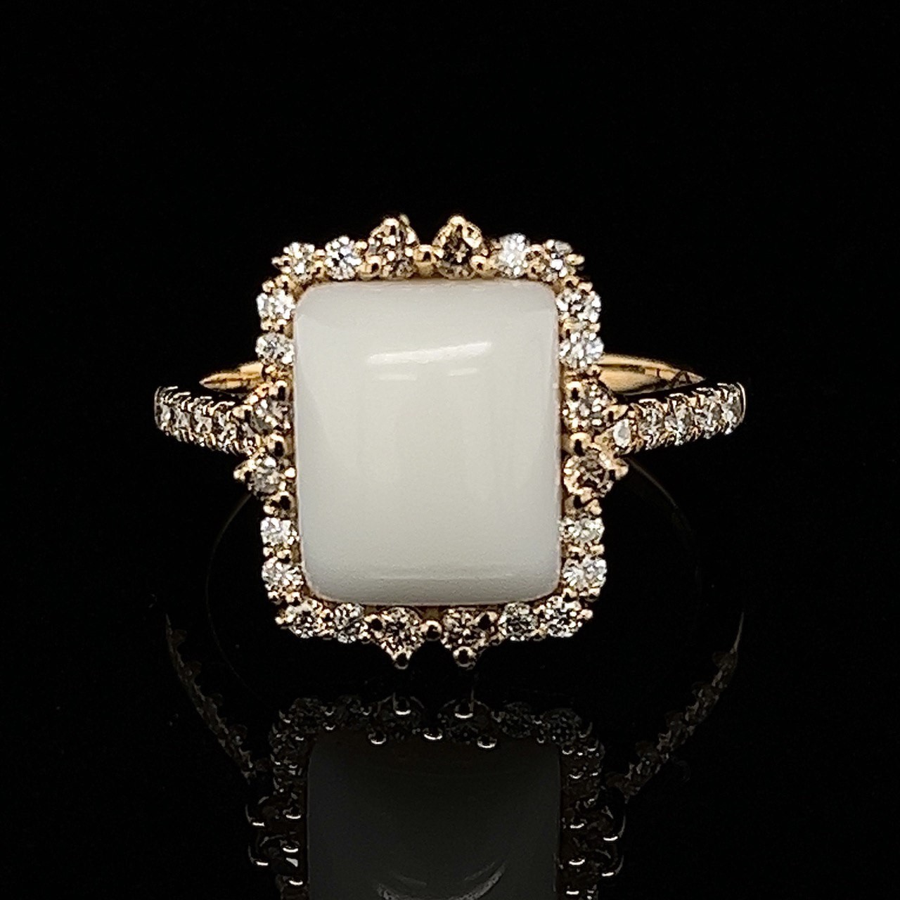 anillo-coral-blanco-y-diamantes-17
