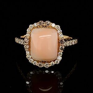 anillo-oro-amarillo-con-coral-y-diamantes-316