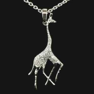 colgante-girafa-con-diamantes-261