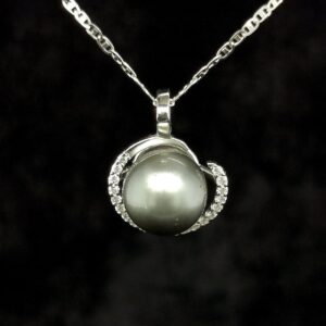 colgante-con-perla-tahit-y-diamantes-272