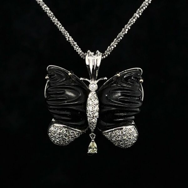 colgante-mariposa-en-azabache-con-diamantes-529